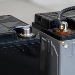 Car Lithium Battery Vs Lead Acid Starter Battery Car Lithium Battery Vs Lead Acid Starter Battery